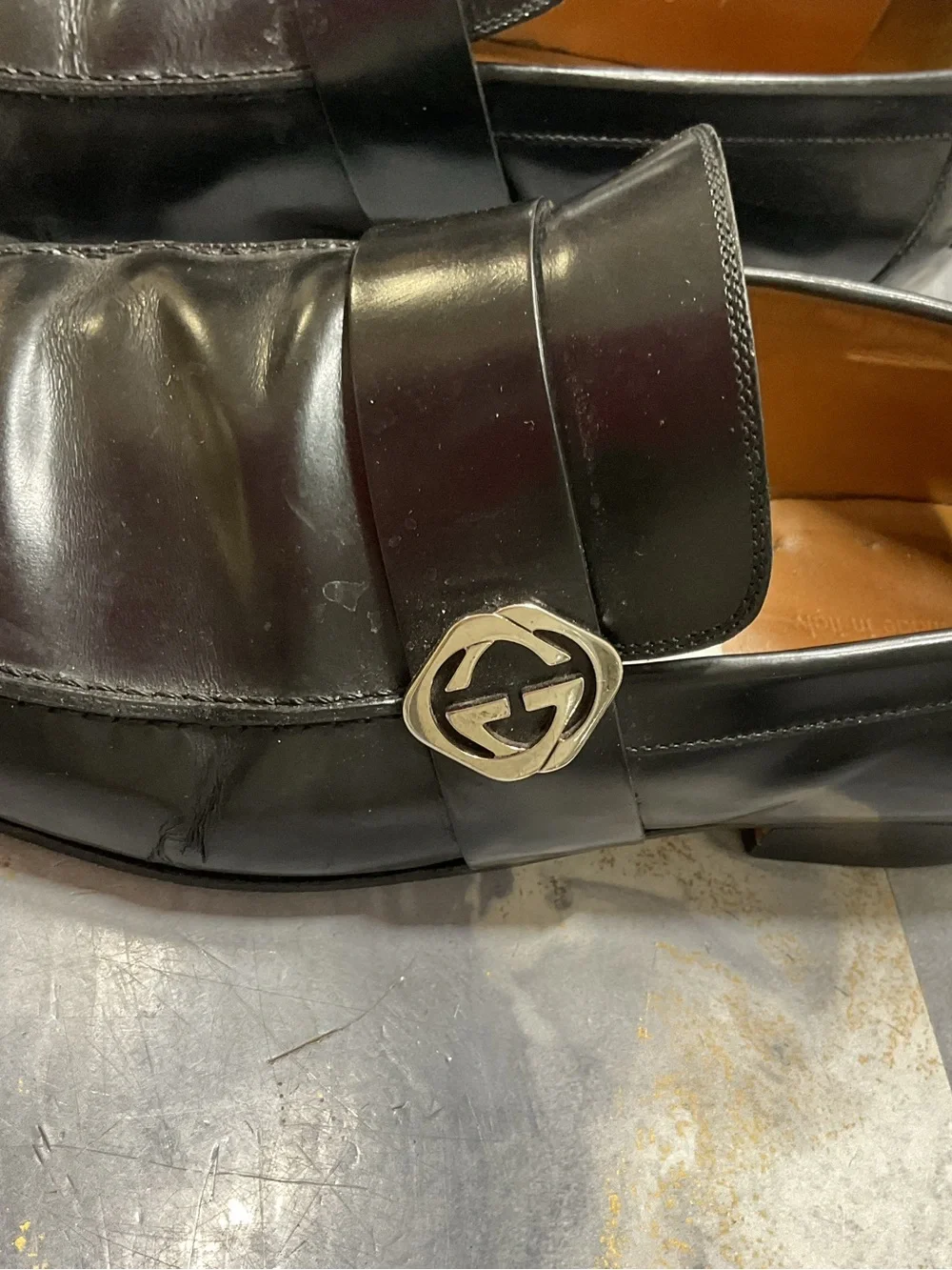 Gucci Black Leather Slip-On Loafers size 7